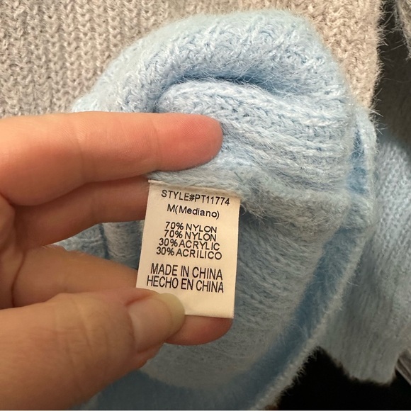 Paper Moon Mint Blue White Colorblock Pullover Sweater Women’s size Medium - Picture 5 of 6